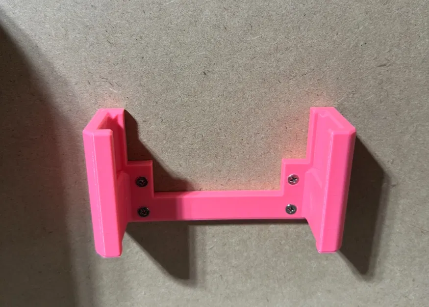 Ngàm gắn tường cho pin Stihl AK: Giải pháp lưu trữ pin gọn gàng - Image 1