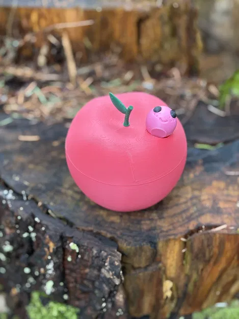 Mô hình Sâu linh hoạt và Hộp đựng hình quả táo (Flexi Articulating Worm and Apple Container) - Image 2