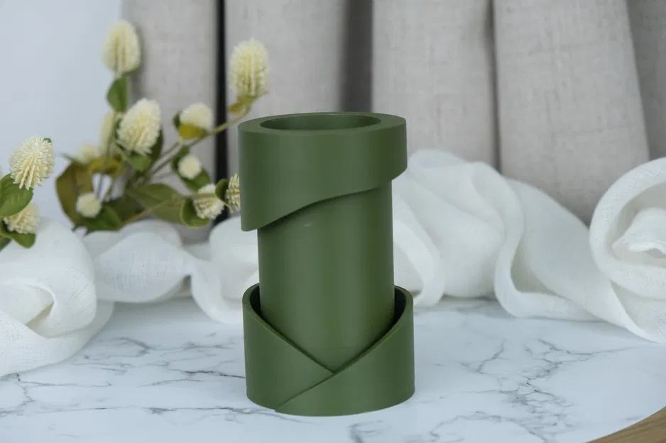 Bình hoa Spiral Embrace Vase - Image 2