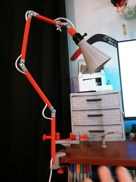 Đèn bàn Articulating C-Clamp dễ in - Image 8