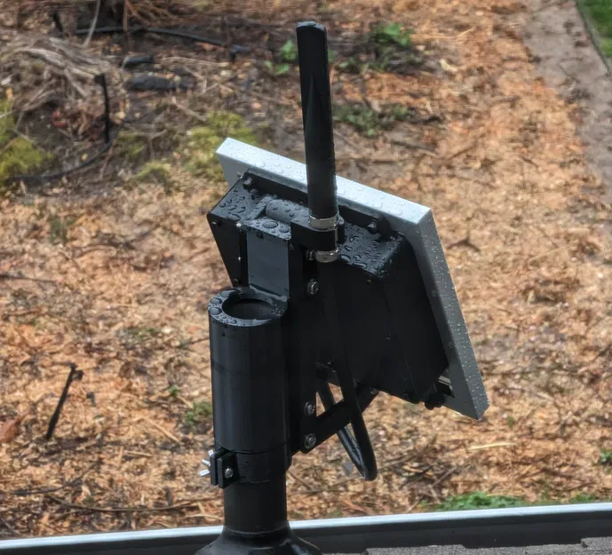 Vỏ bảo vệ Meshtastic cho tấm pin năng lượng mặt trời Newpowa 17V - Image 1