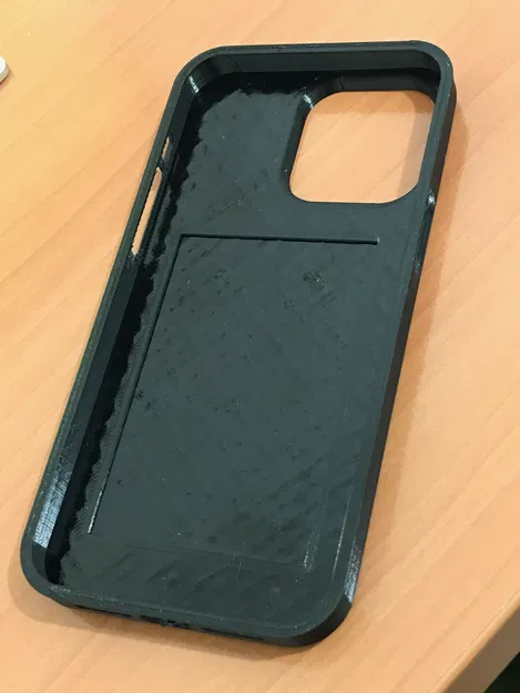 Ốp lưng iPhone 14 Pro Max có ngăn đựng thẻ - Image 1