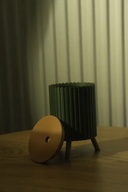 Gạt tàn 3 chân cho Iqos - Mẫu in 3D trang trí để bàn hiện đại - Image 1