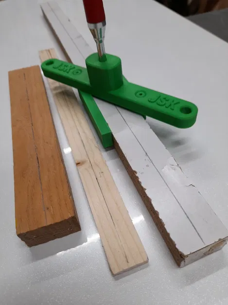 Dụng cụ hỗ trợ tìm tâm gỗ (Center Finder Jig) - Image 2