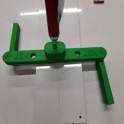 Dụng cụ hỗ trợ tìm tâm gỗ (Center Finder Jig)