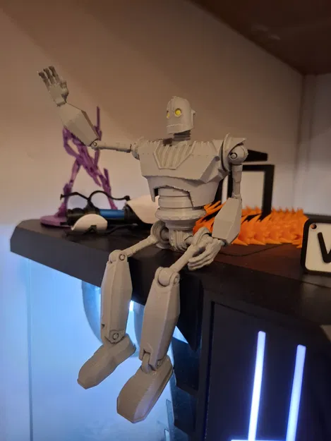 Iron Giant - Phiên bản in liền khớp (Print in Place) - Image 2