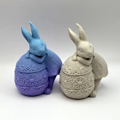 Mô hình chú thỏ giữ trứng Phục sinh (Easter Bunny Egg Keeper)