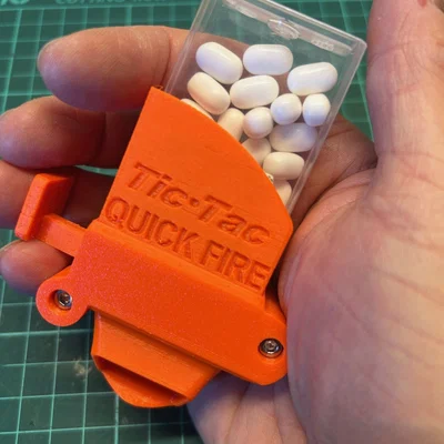 Dụng cụ lấy kẹo TicTac (TicTac Sweet Dispenser)