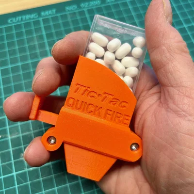 Dụng cụ lấy kẹo TicTac (TicTac Sweet Dispenser)