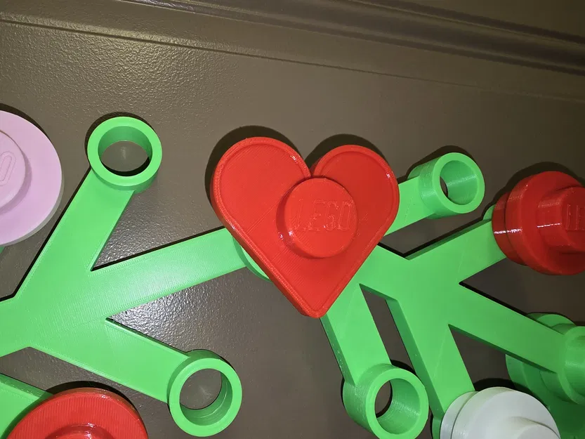 Trái tim Lego có Stud và Logo - Dùng cho vòng hoa Lego - Image 1