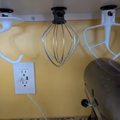 Móc treo phụ kiện máy trộn bột KitchenAid dưới tủ bếp tiện lợi