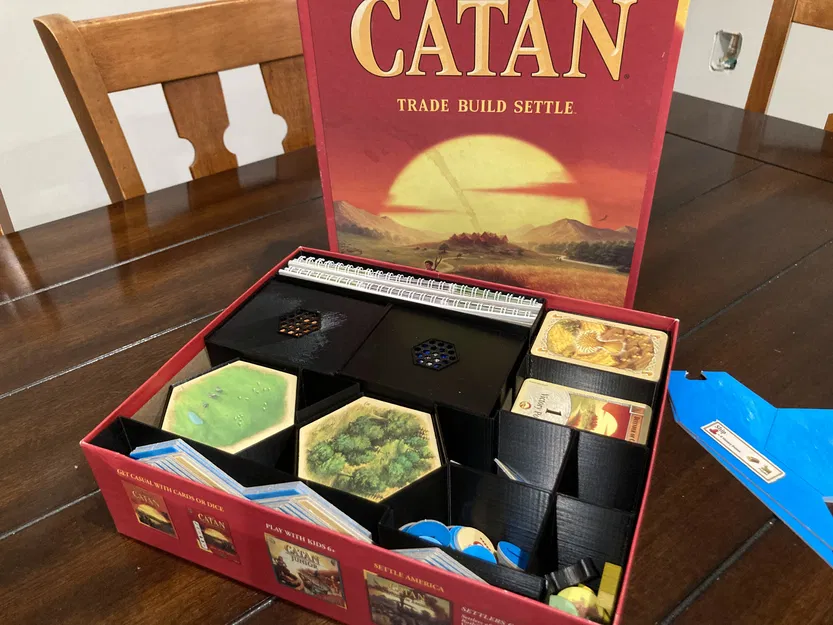Hộp đựng sắp xếp bàn cờ Catan (Catan box organizer) - Image 1