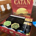 Hộp đựng sắp xếp bàn cờ Catan (Catan box organizer) - Thumbnail 1