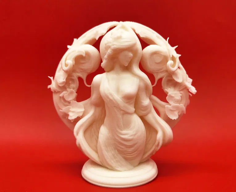 Tượng điêu khắc Nữ thần Mẹ Thiên nhiên - Image 1