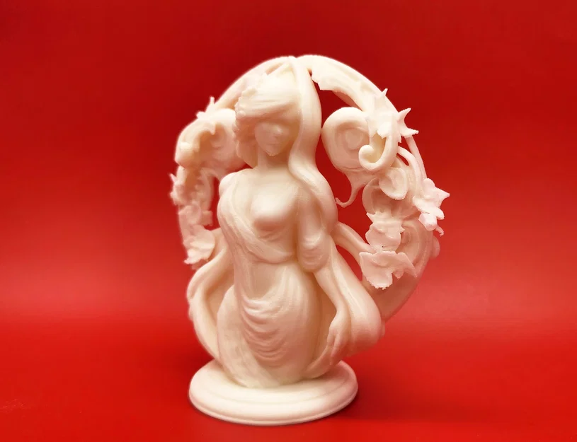 Tượng điêu khắc Nữ thần Mẹ Thiên nhiên - Image 3