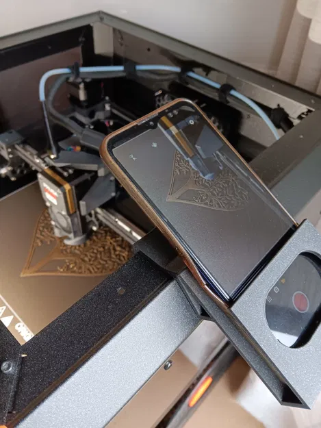 Giá đỡ điện thoại gắn trên nắp máy Prusa Core One - Image 9