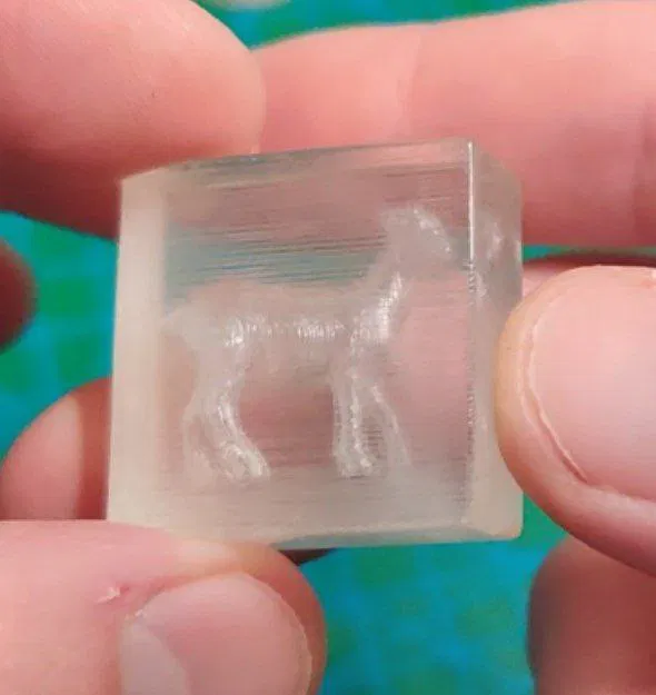 Hướng dẫn cách in "hologram" bên trong "lớp kính" - Image 1