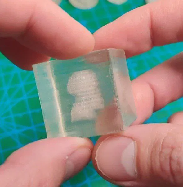 Hướng dẫn cách in "hologram" bên trong "lớp kính" - Image 3