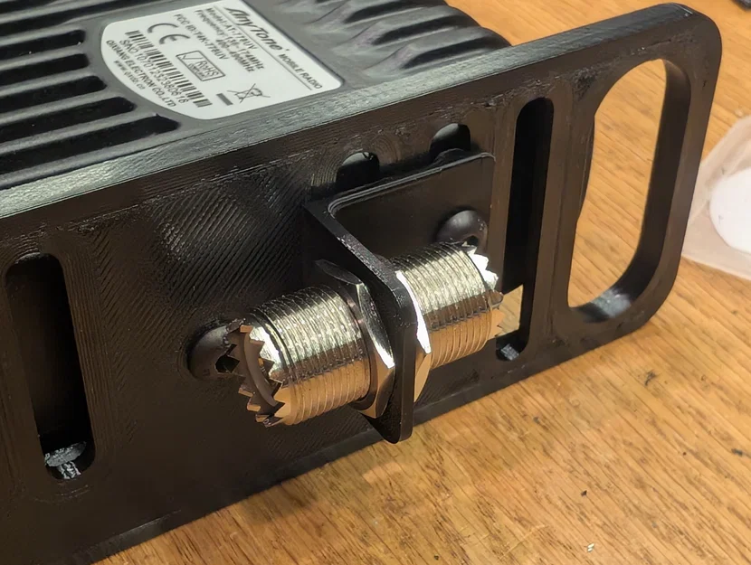 Bộ khung (Rails) bảo vệ cho máy Anytone AT-778UV - Image 4