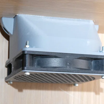 Giá gắn quạt 120mm cho ống thông gió hình chữ nhật 110x55