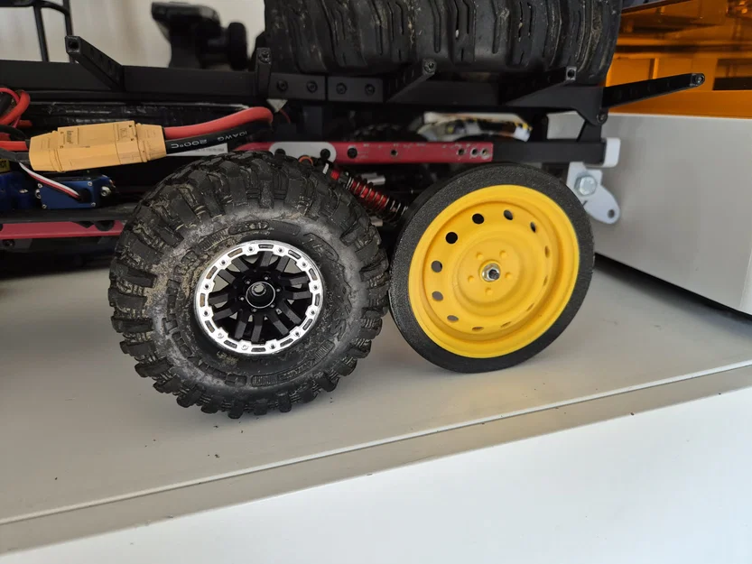 Bánh xe tạm thời cho TRX4, SCX10 và các dòng xe RC khác - Image 2