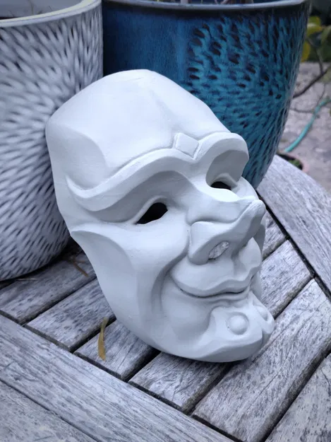 Mặt nạ nhà hát - The innocent - Image 1