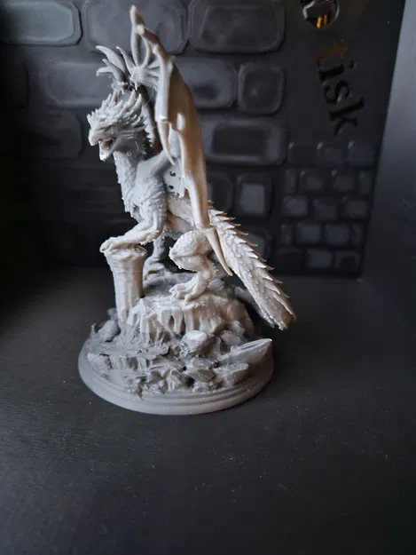 Strážce Zlomeného Pilíře - Người Bảo Vệ Trụ Cột Đổ Nát - Image 3