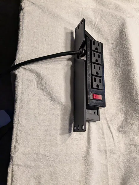 Bộ giá gắn 10" Rack Power Distribution Unit (PDU) in 3D - Image 1