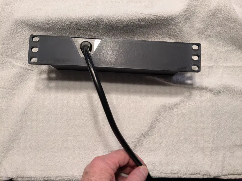 Bộ giá gắn 10" Rack Power Distribution Unit (PDU) in 3D - Image 4