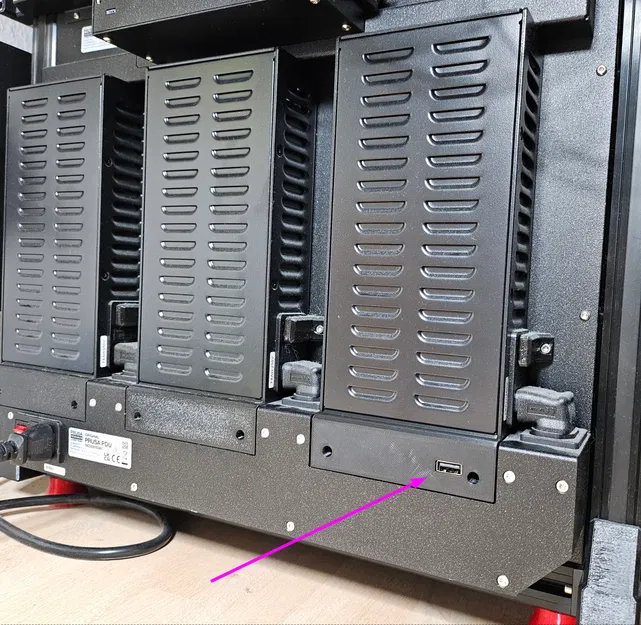 Prusa XL - Cổng cấp nguồn USB ngoài - Nắp đậy PSU - Image 1