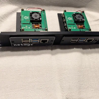 Ngàm gắn tủ mạng 10 inch cho hai Raspberry Pi
