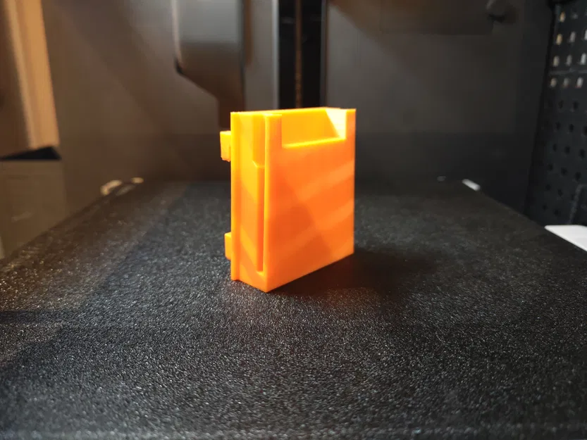 Giá treo pin Bosch 18V cho bảng Ikea Skadis tiện lợi - Image 3