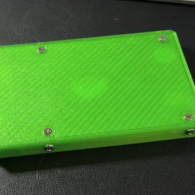 Khung đỡ 3D cho ổ cứng 2.5 inch và adapter Sabrent tiện lợi