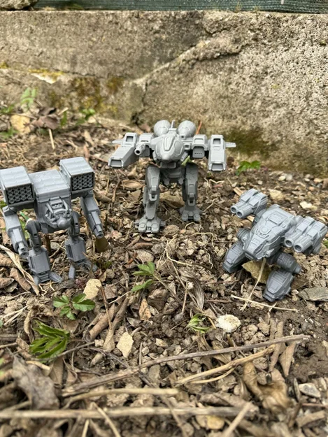 Mô hình chiến binh và robot Mechwarriors - Image 1