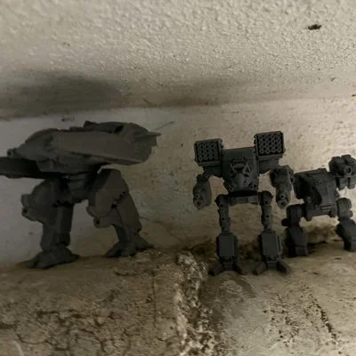 Mô hình chiến binh và robot Mechwarriors