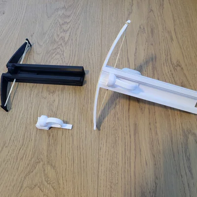 Nỏ Mini Để Bàn – Máy Bắn Cầu Giấy & Bánh Thưởng Cho Thú Cưng