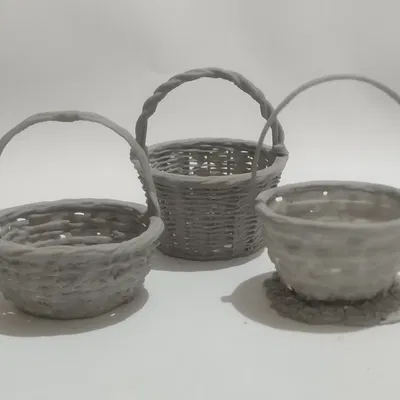 Giỏ đựng sô-cô-la Ferrero Rocher cho lễ Phục sinh