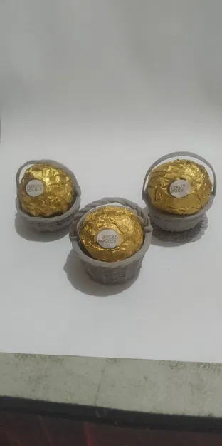 Giỏ đựng sô-cô-la Ferrero Rocher cho lễ Phục sinh - Image 3