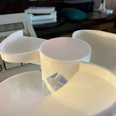 Nắp đậy trung tâm cho kệ đựng trứng xoắn ốc - Phụ kiện 3D tiện lợi