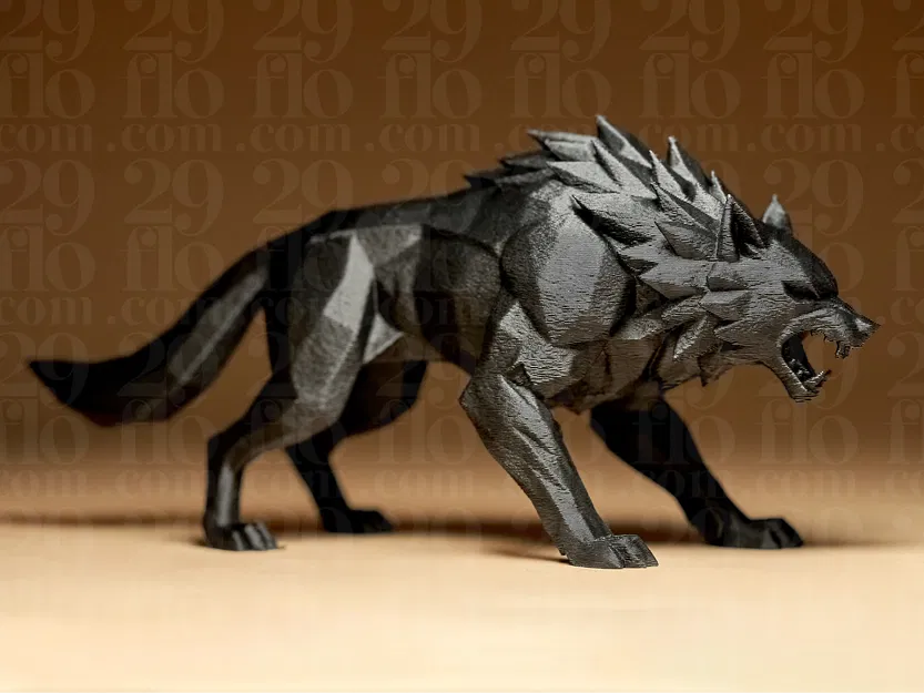 Mô hình Sói Hình Học (Geometric Wolf Figurine) - Image 1