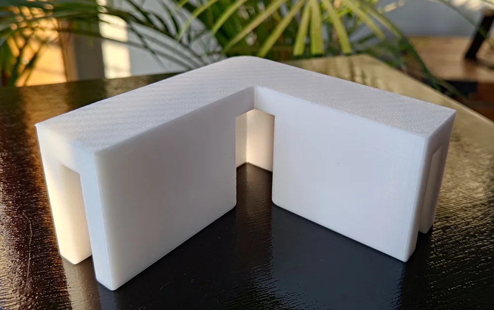 Ke góc gia cố hồ cá 10mm (Aquarium corner reinforcement) in 3D - Image 1