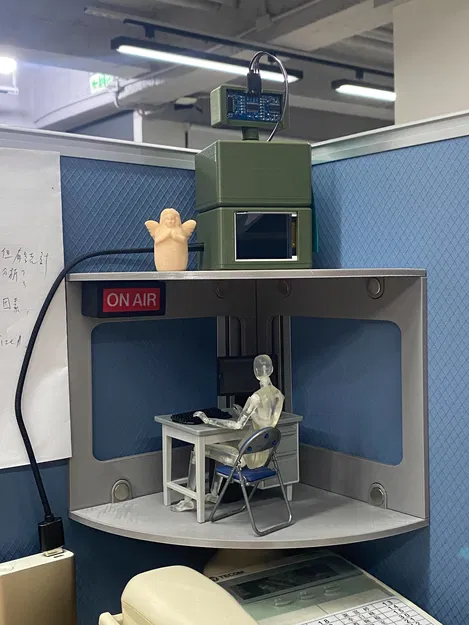 Kệ góc 3D thông minh gắn nam châm cho bàn làm việc - Image 2