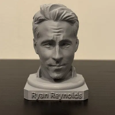 Tượng Ryan Reynolds