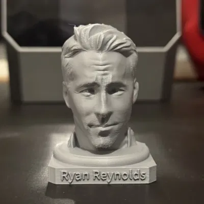 Tượng Ryan Reynolds