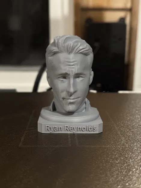 Tượng Ryan Reynolds - Image 5