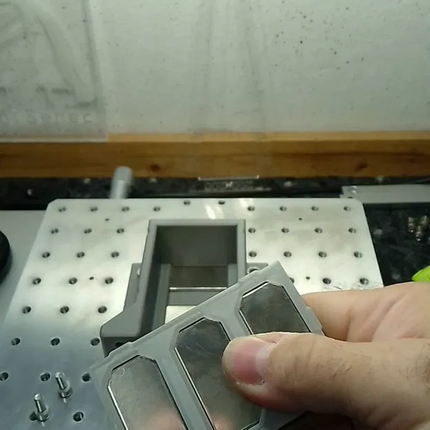 Giá đỡ danh thiếp dùng nam châm Maglev - Image 3