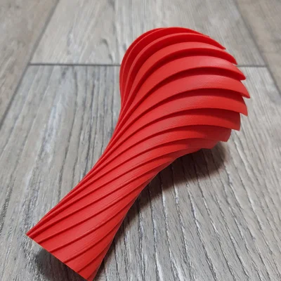 Spiral Vase - Mẫu bình hoa xoắn ốc nghệ thuật