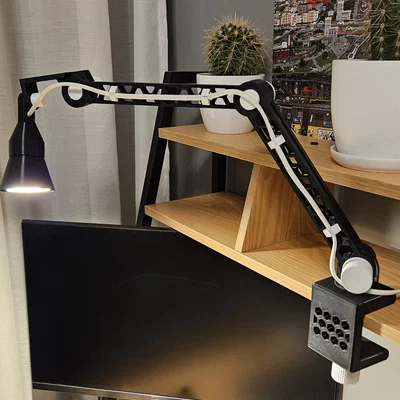 Tự in 3D đèn bàn thông minh kèm kẹp dây điện tiện lợi