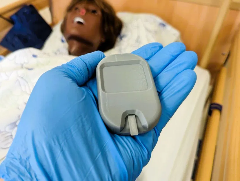 Mô hình máy đo đường huyết dùng cho mô phỏng y tế - Image 1