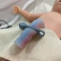 Mô hình kẹp dây rốn dùng cho mô phỏng y tế - Thumbnail 1